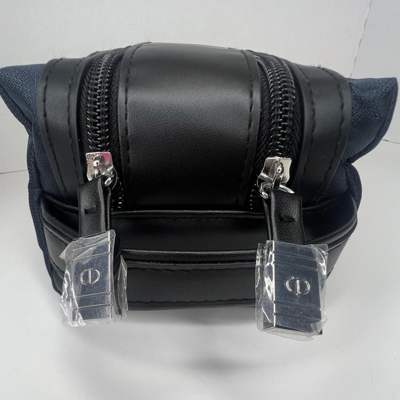 DIOR Men's Double Compartment Toiletry Travel Bag | BLACK NAVY BLUE | NEW!!🖤✔️ - Picture 6 of 14